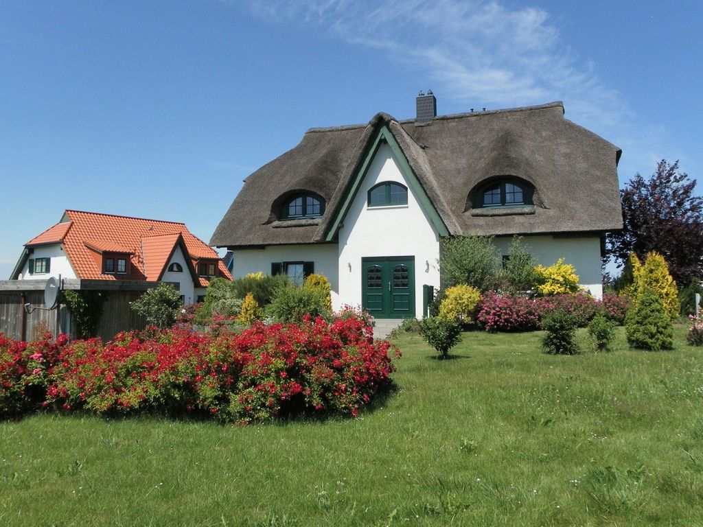 Padua Ferienwohnung - Blick auf das wunderschöne Haus unter Reet mit 4 Fewos