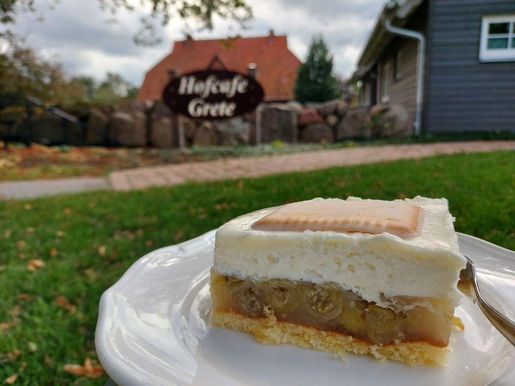 Selbstgebackene Torte aus dem Hofcafè