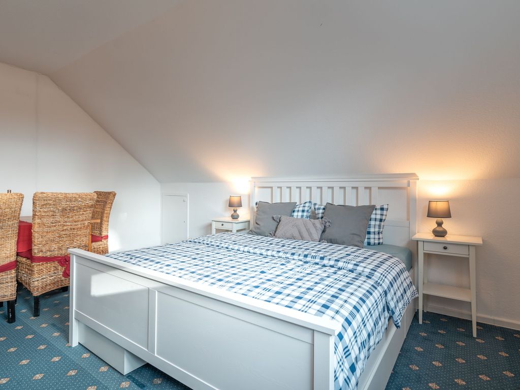 Schlafbereich mit Doppelbett