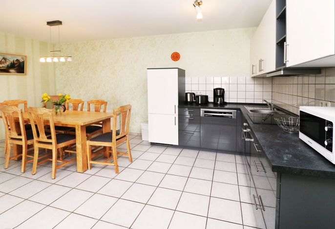 Photo Q03  Ruhige Ferienwohnung Karlshagen mit Hofbalkon 10