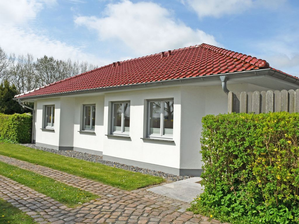 schöne Ferienwohnungen mit Terrasse im Zentrum von Rügen