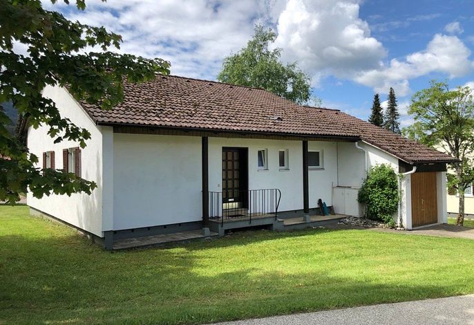 Gut ausgestattetes Ferienhaus für Familien (HT, F17)