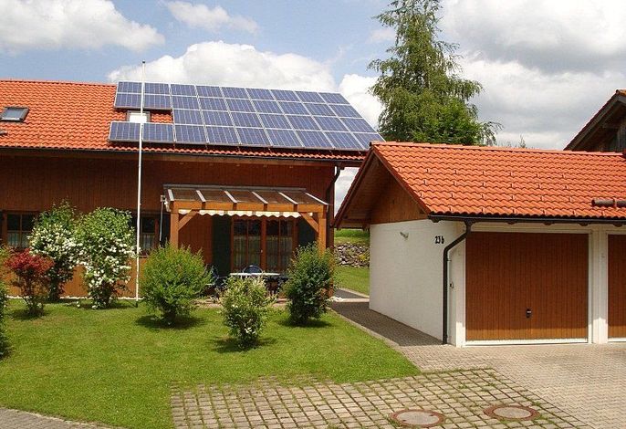 Ferienhaus in Holzbauweise mit überdachter Terrasse (F23b)