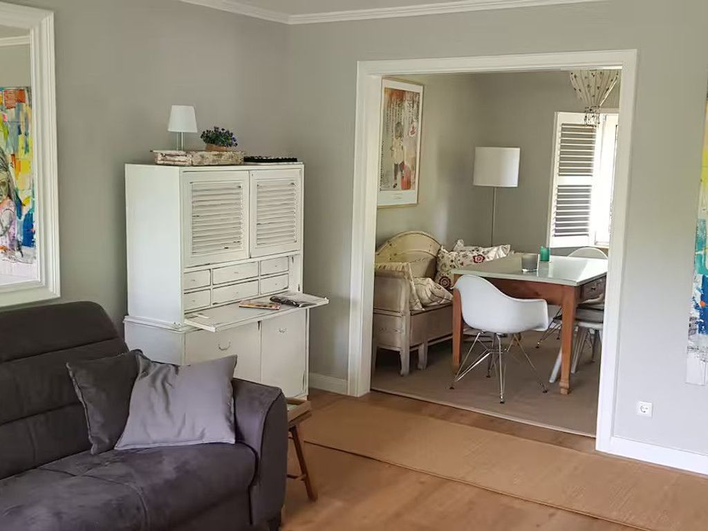 vom Wohnzimmer ins Esszimmer..