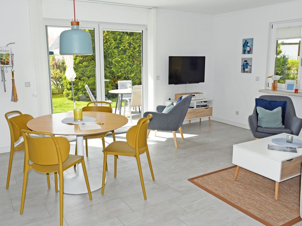 Ferienhaus mit Sauna u. Terrasse im Zentrum von Rügen