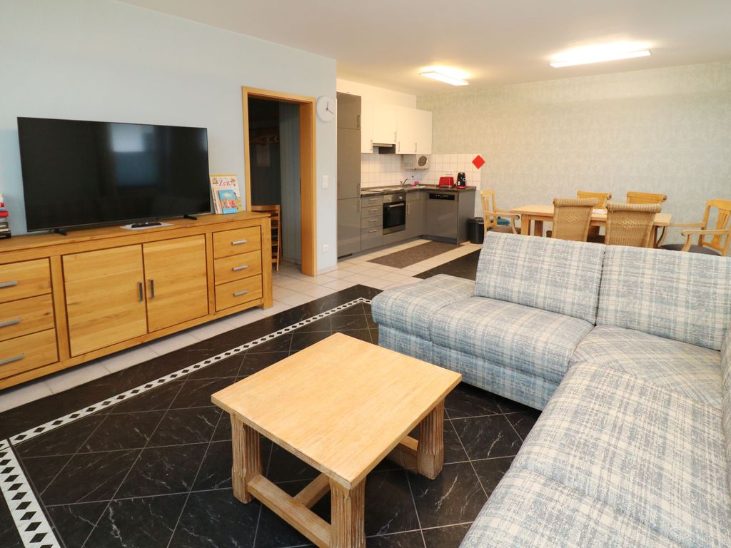 Wohnzimmer mit Eßecke