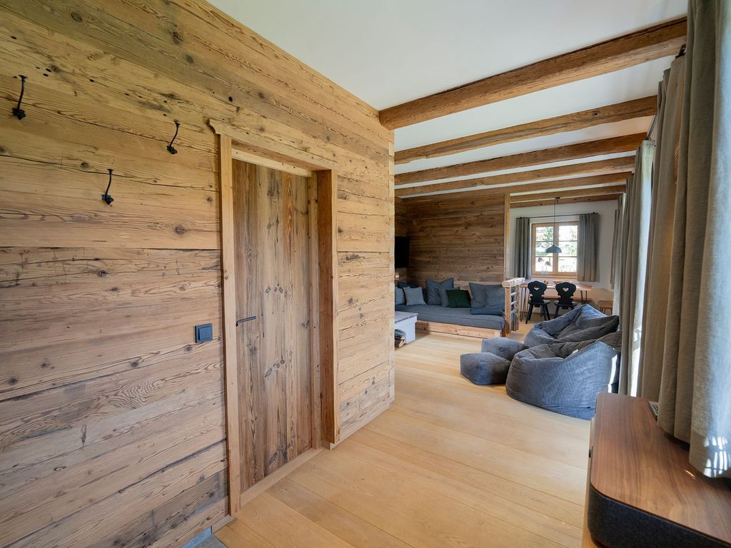 Blick ins Wohnzimmer