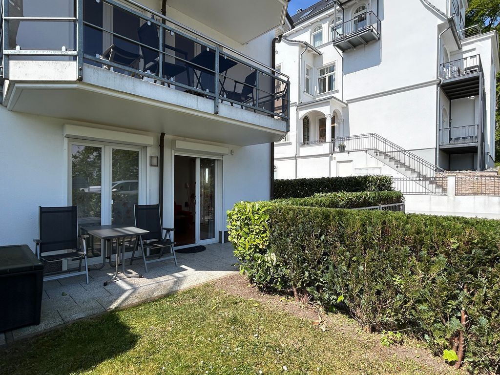 Aussenansicht mit Garten