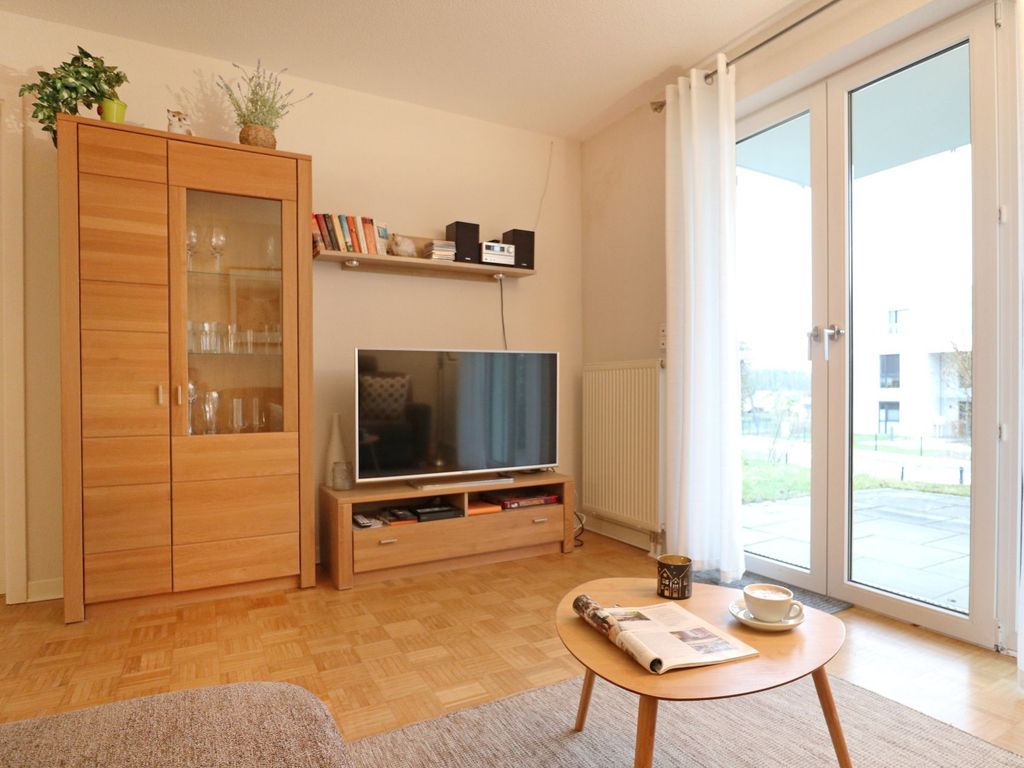 Seeschwalbe App.04- Blick vom Sofa auf den TV