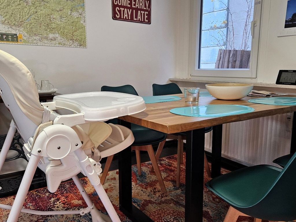 Kinderhochstuhl für Kind bis drei Jahren