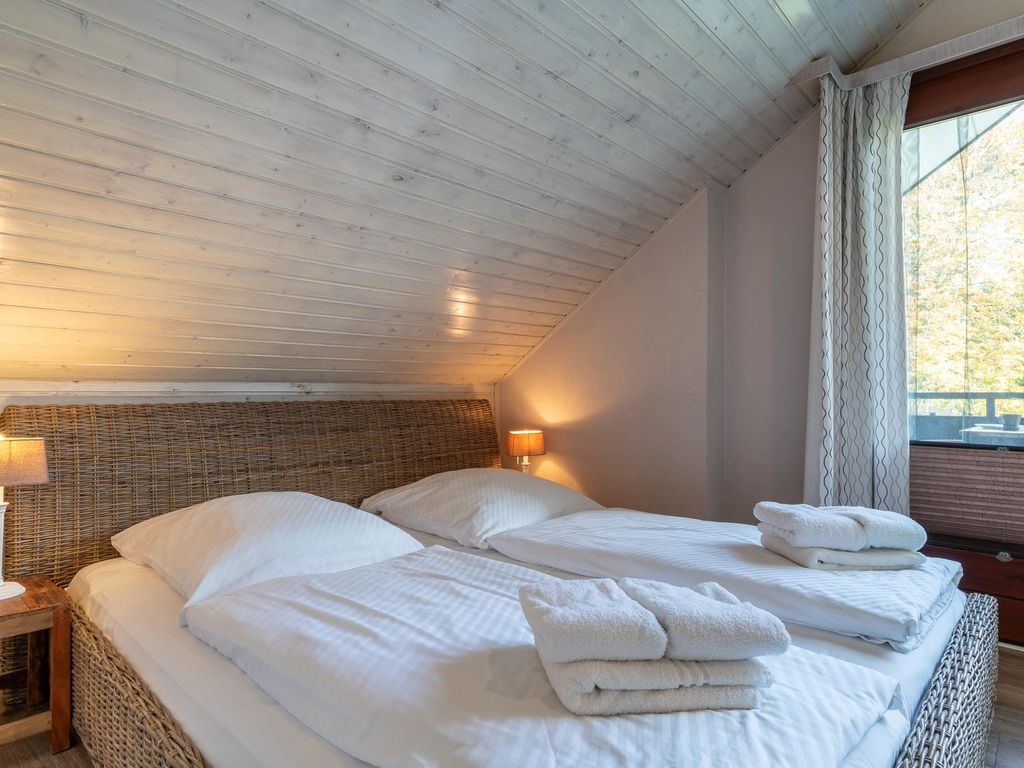 2. Schlafzimmer (OG, ID 228)