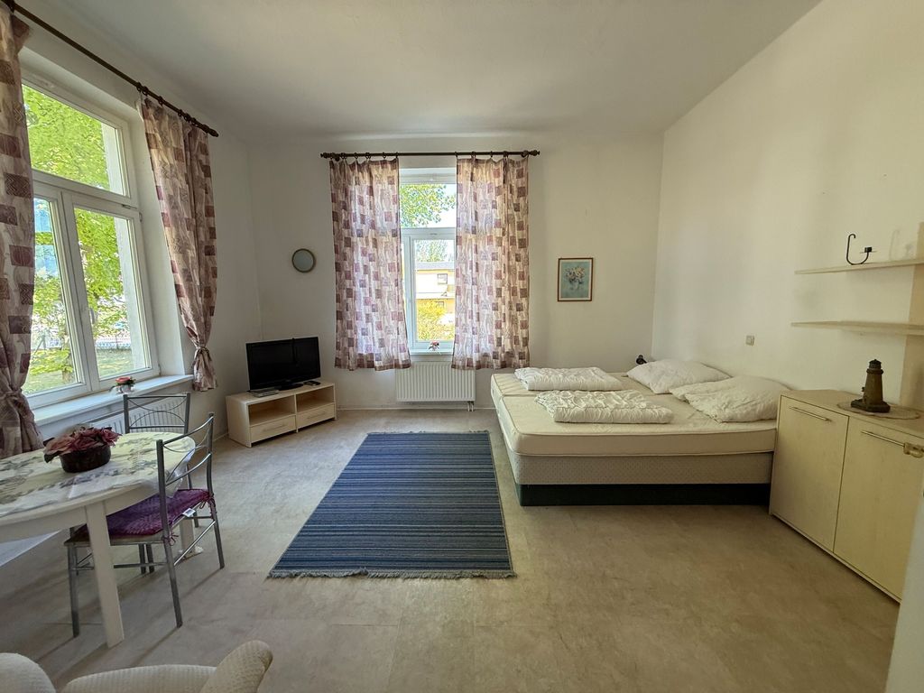 Wohn/Schlafzimmer