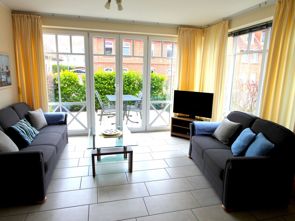 Wohnzimmer mit Terrassenausgang
