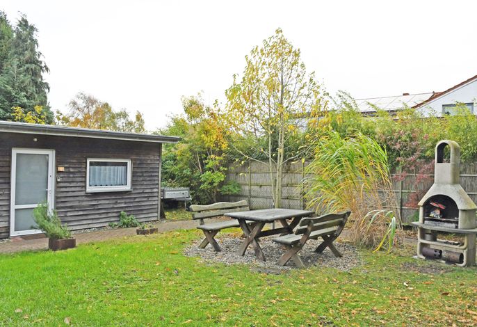 Photo großes Ferienhaus mit Kamin u. Terrasse nahe dem Strelasund 3