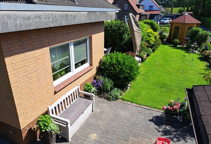 214 Ferienwohnung in Rüstersiel mit Außensitzplatz