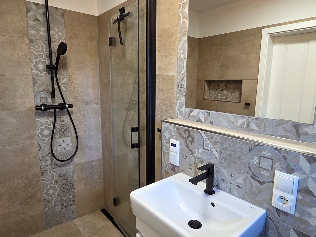 Dusche/WC EG