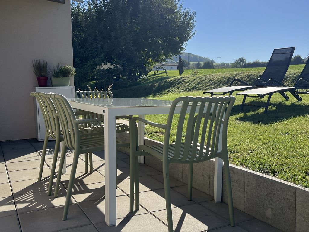 Terrasse mit Sitzplatz