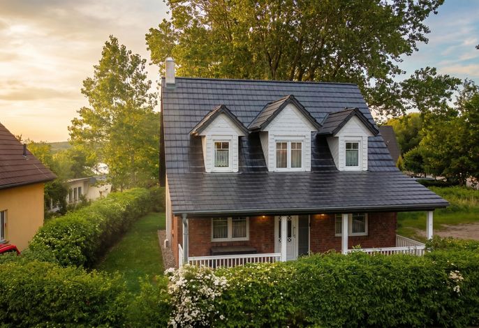 Ferienhaus mit Terrasse und Parkplatz