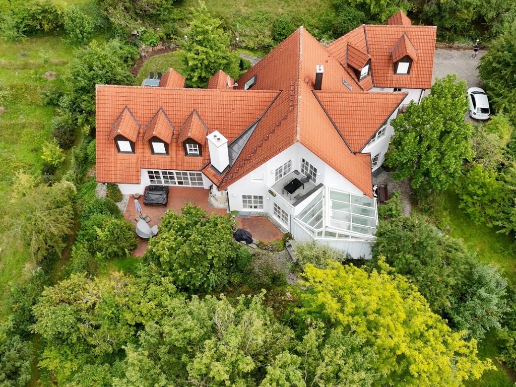 Drohenaufnahme Villa Frauenstein