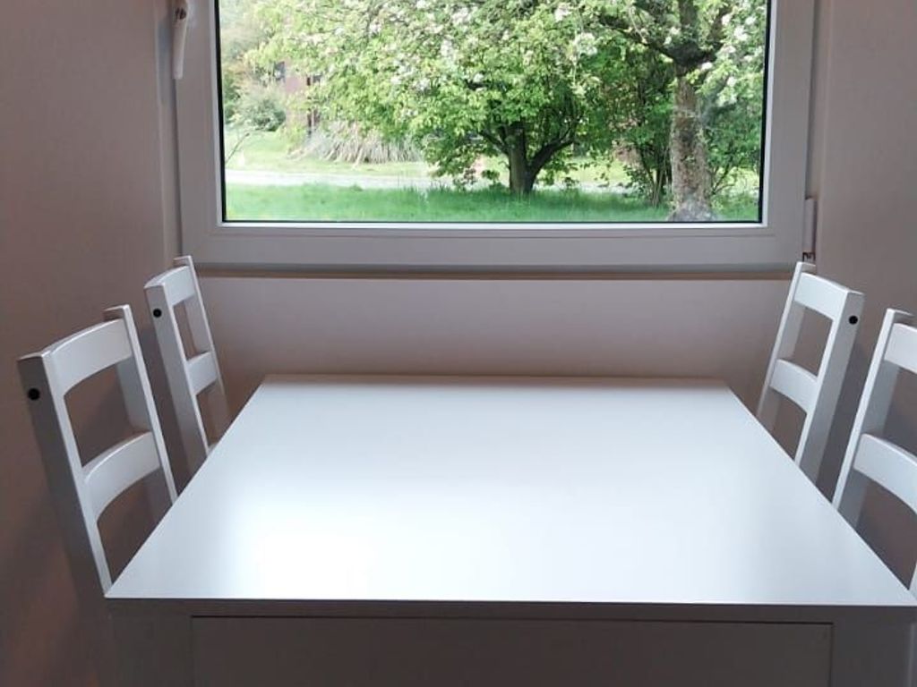 Blick vom Esszimmer auf den Garten