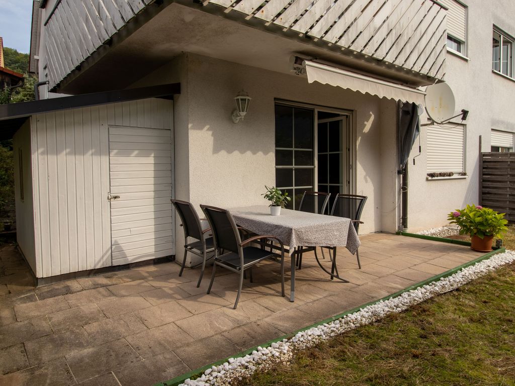 Sitzmöglichkeiten auf der Terrasse