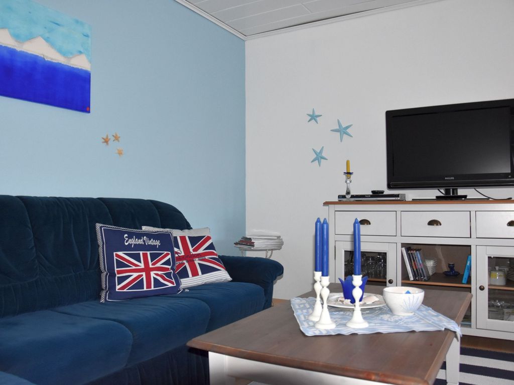 Sitzecke mit TV