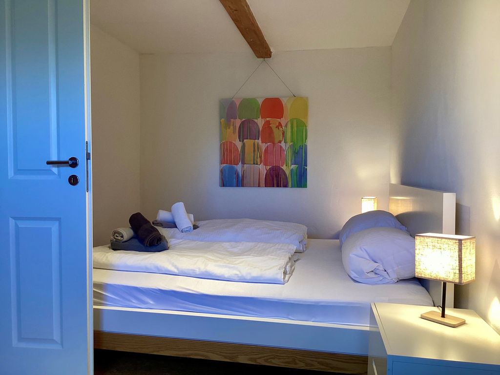 Schlafzimmer 1