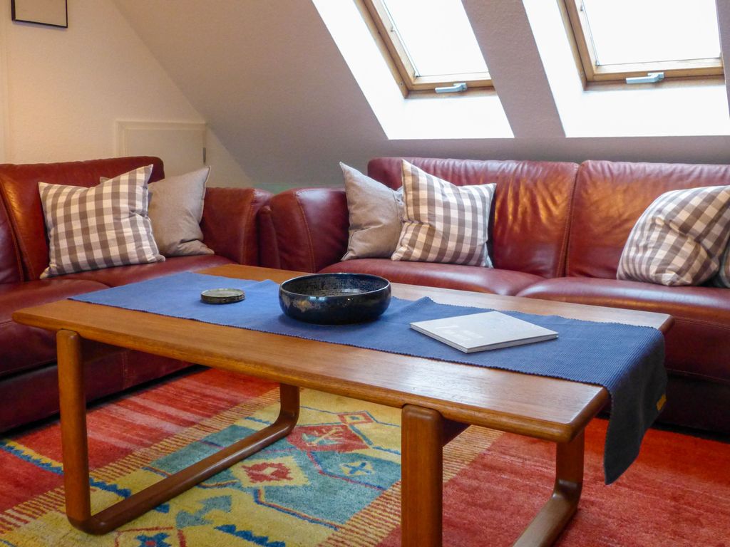Wohnzimmer mit Sofa
