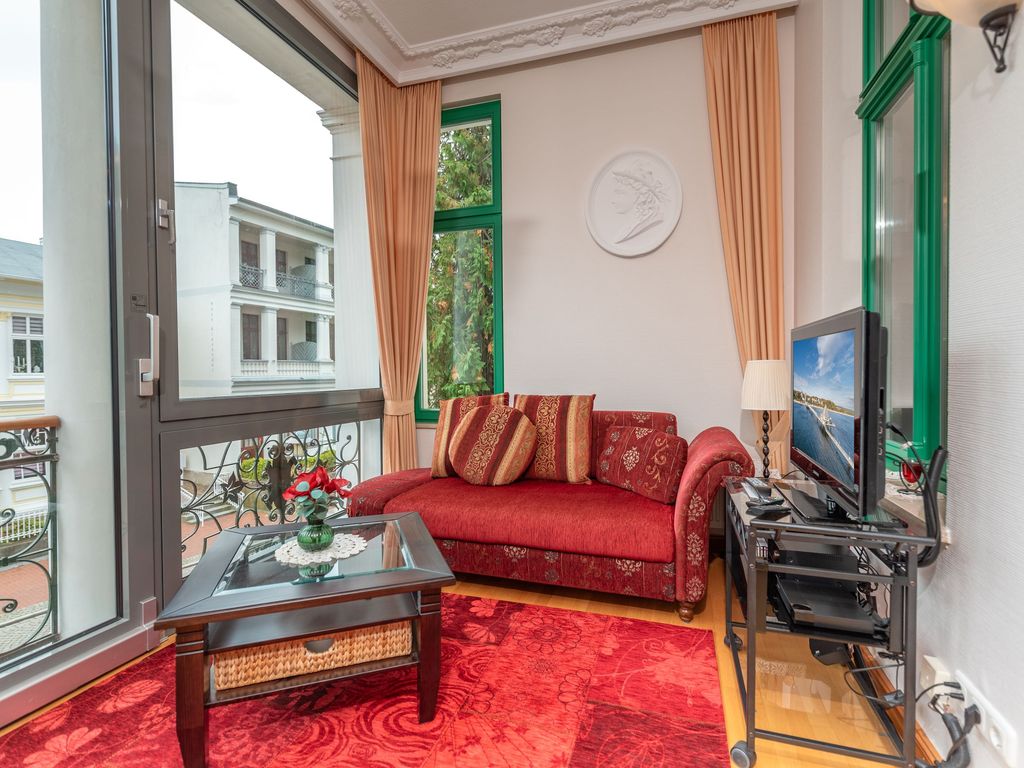 Villa Perkunos in Heringsdorf: Ferienwohnung im Seebad (4)
