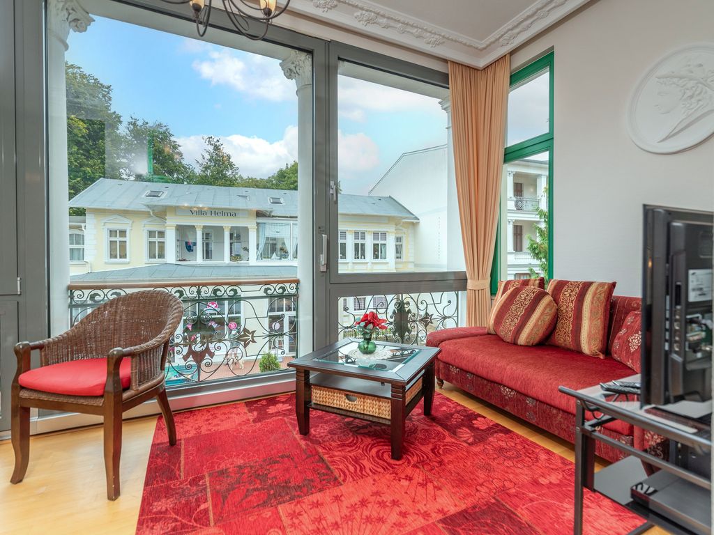 Wohnbereich/verglaste Loggia