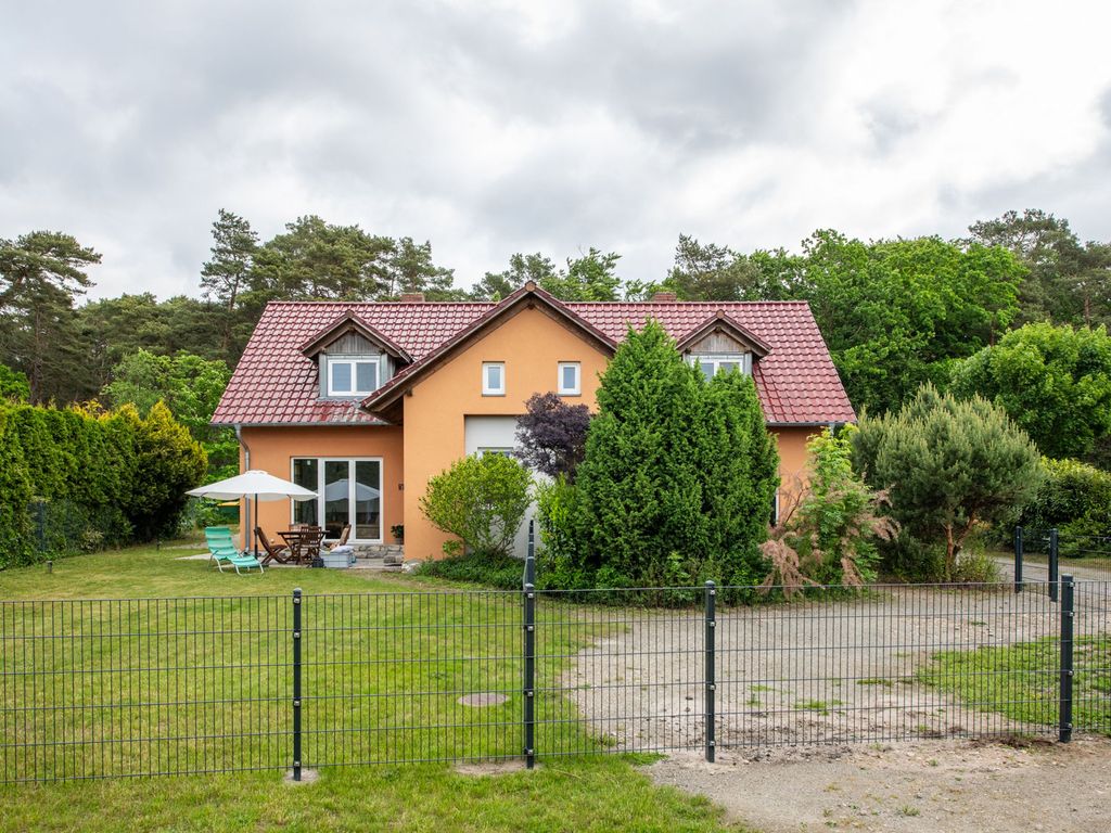 (L) Ferienhaus Paula und (R) Ferienhaus Paul