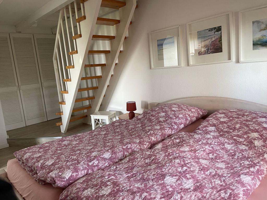 Schlafzimmer mit Aufgang zur Schlafempore