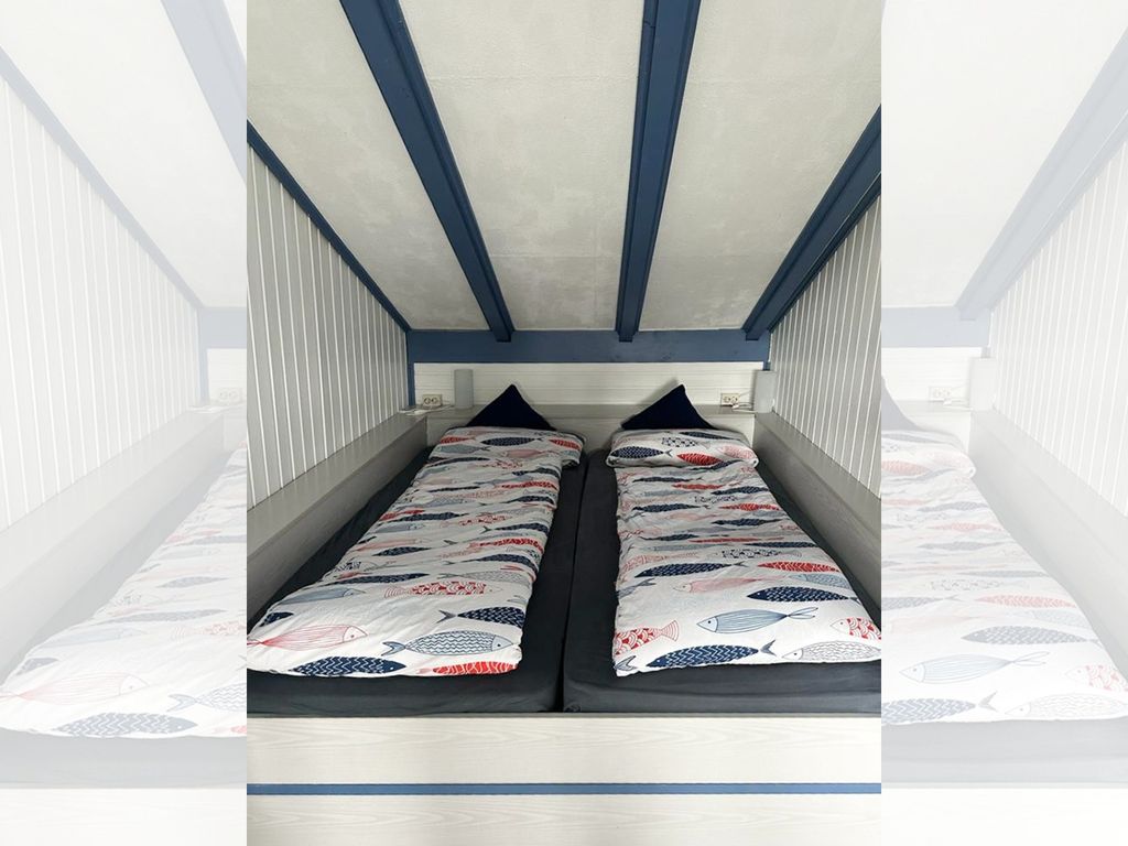 Schlafzimmer mit Doppelbett