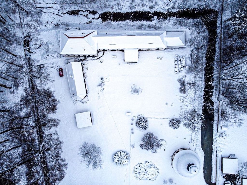 Luftbild der Anlage von oben