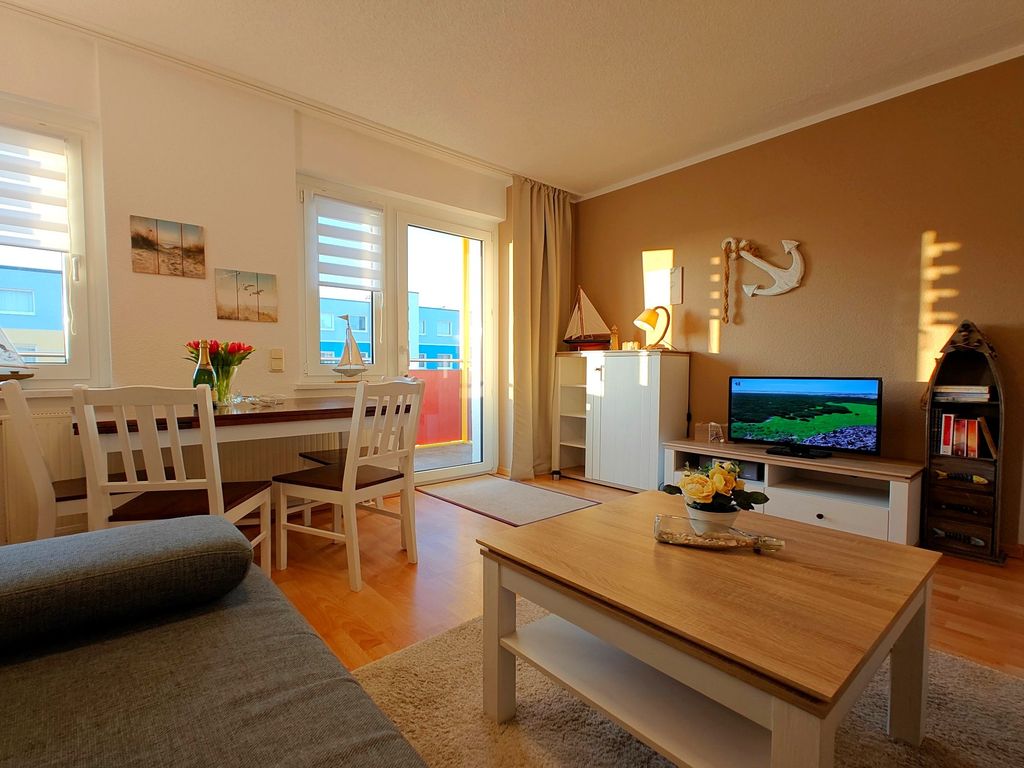 Wohnzimmer mit Esstisch