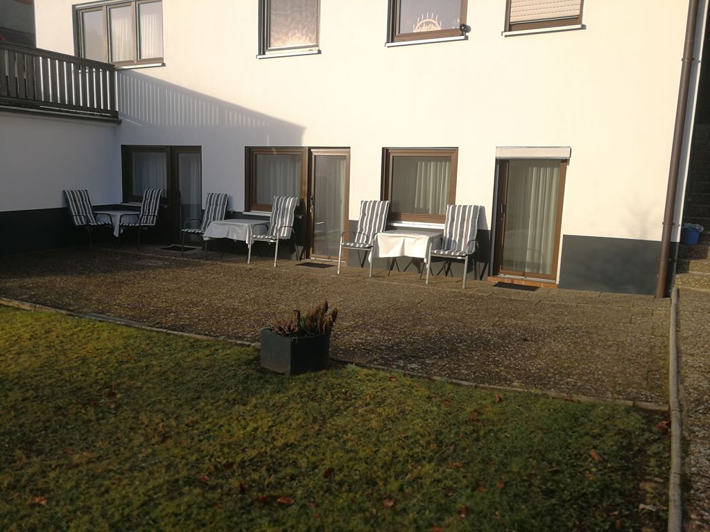 Terrasse für alle drei Zimmer