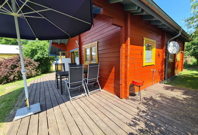 A10: 3-Raum-Holzhaus Bine mit Kamin, Terrasse, Podsauna
