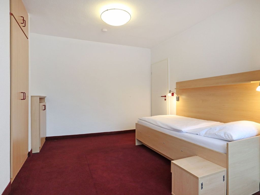 Strandflieder Zimmer 204 - Blick auf den offenen Schlaf-/ Wohnbereich