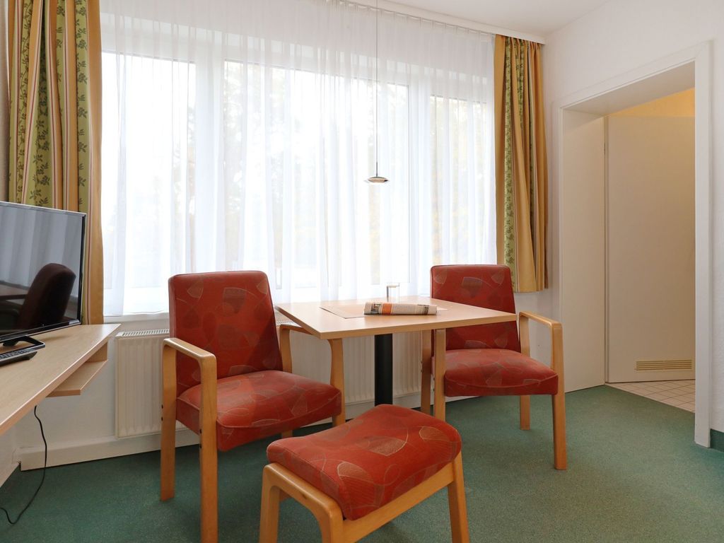 Strandflieder Zimmer 205 - Blick auf den offenen Schlaf-/ Wohnbereich