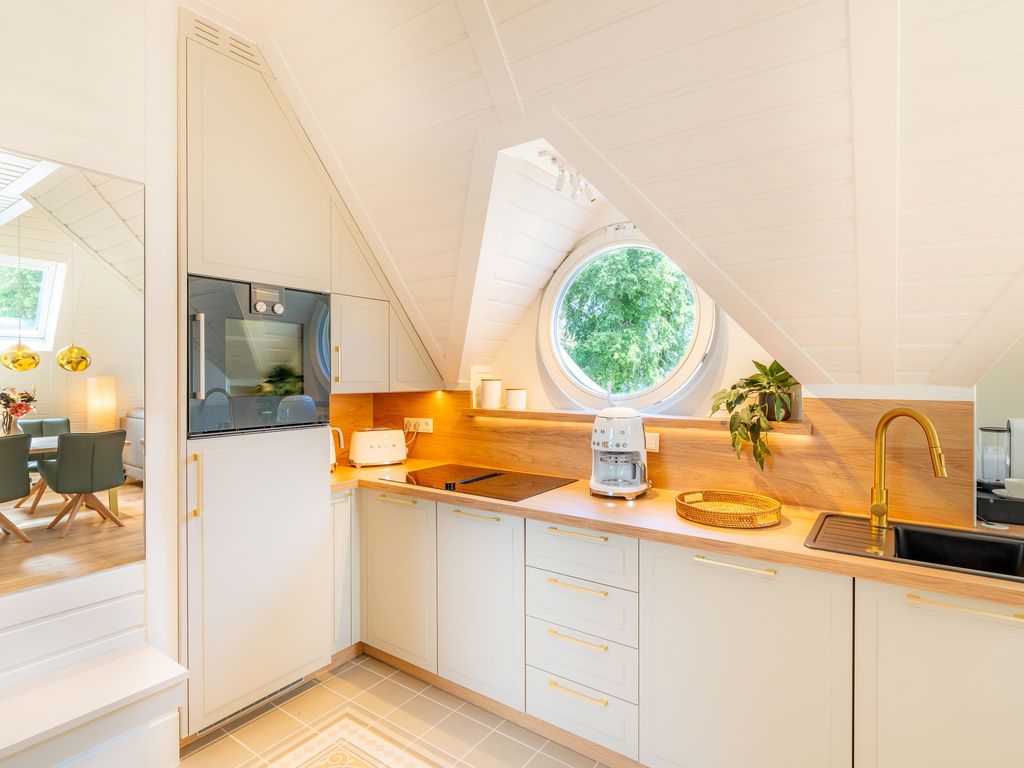 Küchenzeile mit Gaggenau-Geräten