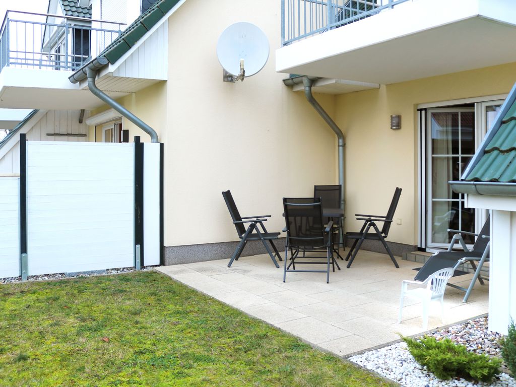 Terrassen mit Rasenfläche