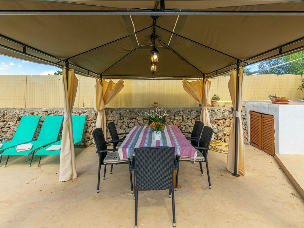 Gartentisch zum Essen