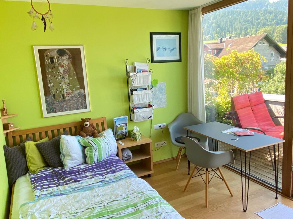 Panorama-Gästestudio im Penthouse: Privatbad, Balkon & Küche