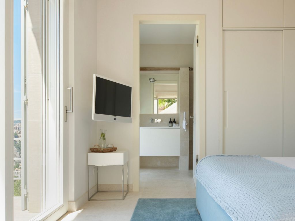 Badzimmer und Schalfzimmer