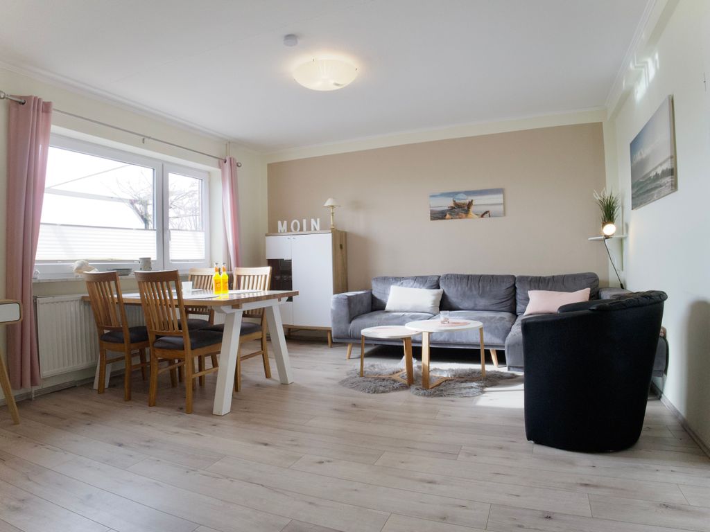 Wohnzimmer mit Essbereich