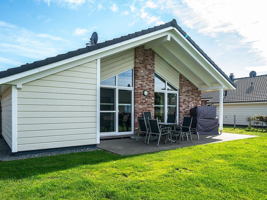 Gut Slopen 64 - Ferienhaus mit Garten, Sauna und Kamin