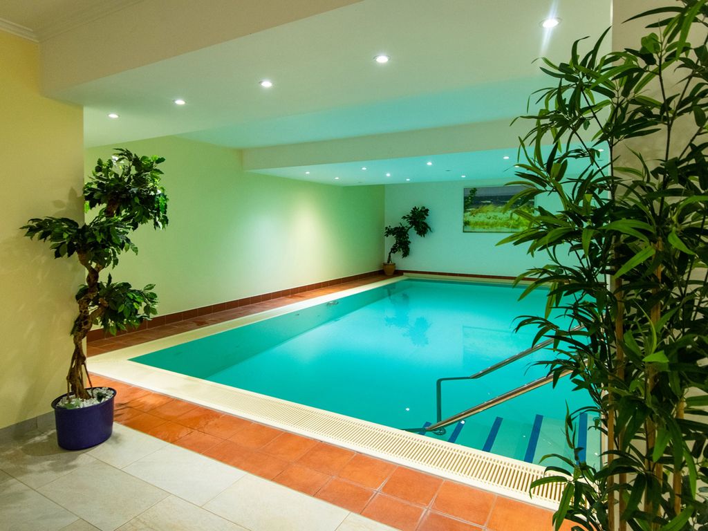 Schwimmbad im Hotel Auszeit