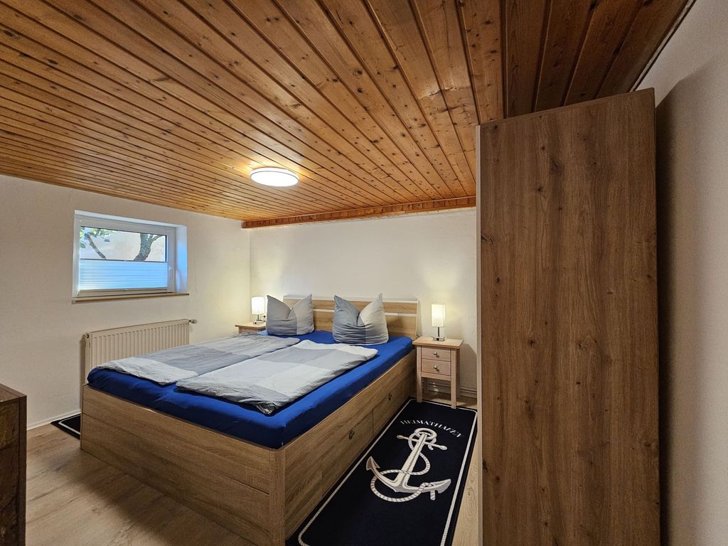 Doppelbett im Schlafzimmer
