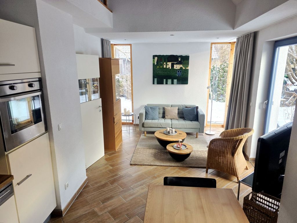 Blick ins Wohnzimmer