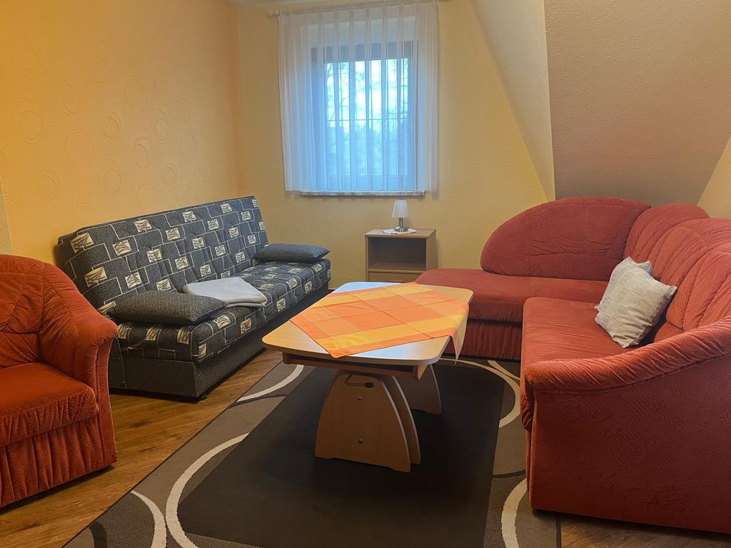 Wohnzimmer mit Aufbettungsmöglichkeit